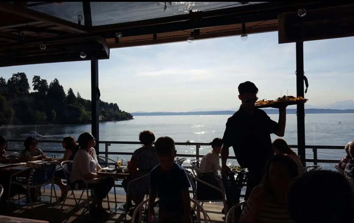 Ray's Cafe - photo 5