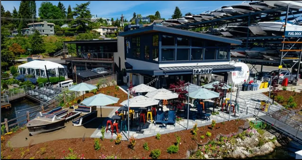 Bowriders Grill - photo 1